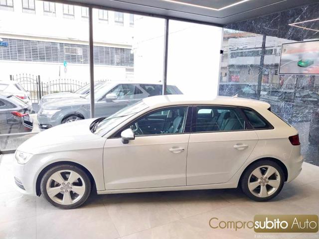 AUDI A3 usata, con Autoradio