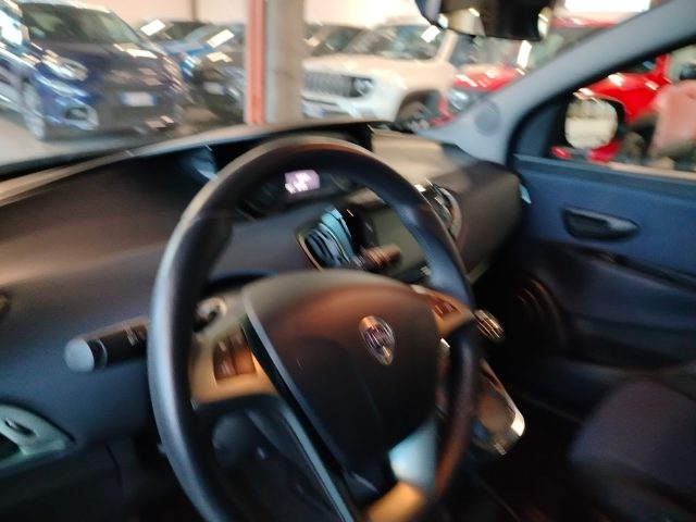 LANCIA Ypsilon usata 22