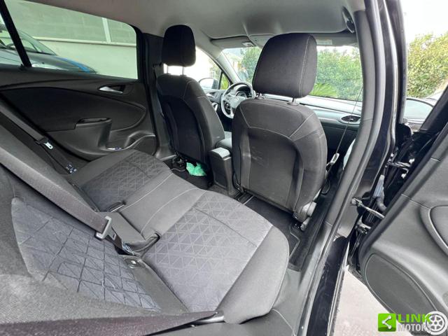 OPEL Astra usata, con Vetri oscurati