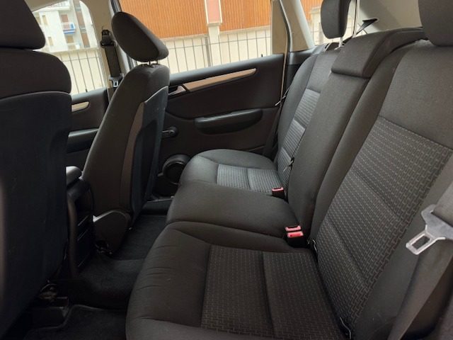 MERCEDES-BENZ B 160 usata, con Chiusura centralizzata