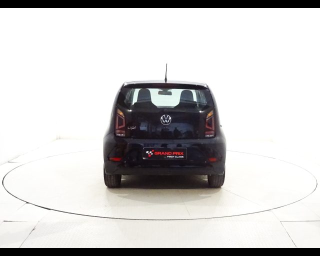 VOLKSWAGEN up! usata, con Autoradio