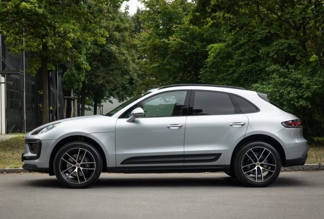 PORSCHE Macan usata, con Airbag