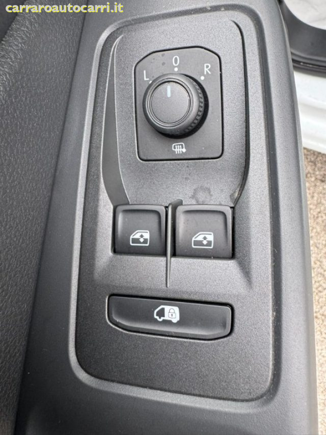 FORD Transit Connect usata, con USB