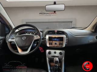 LANCIA Delta usata, con Specchietti laterali elettrici