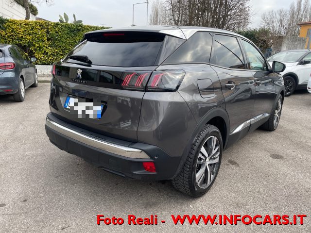PEUGEOT 3008 usata, con Airbag