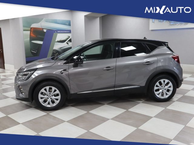 RENAULT Captur usata, con Autoradio
