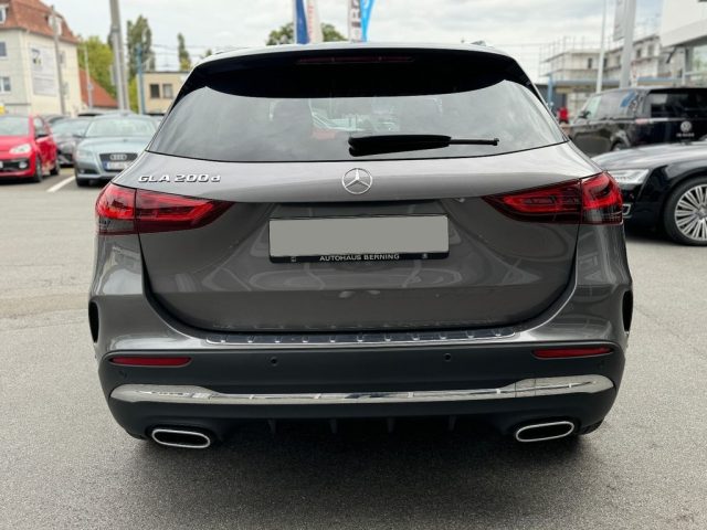 MERCEDES-BENZ GLA 200 usata, con Boardcomputer