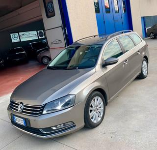 VOLKSWAGEN Passat usata, con Lettore CD