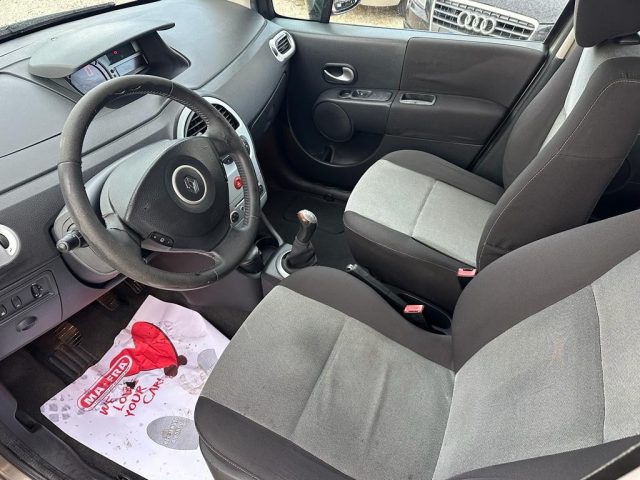 RENAULT Grand Modus usata, con Chiusura centralizzata