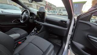 TOYOTA Yaris usata, con Sistema di navigazione