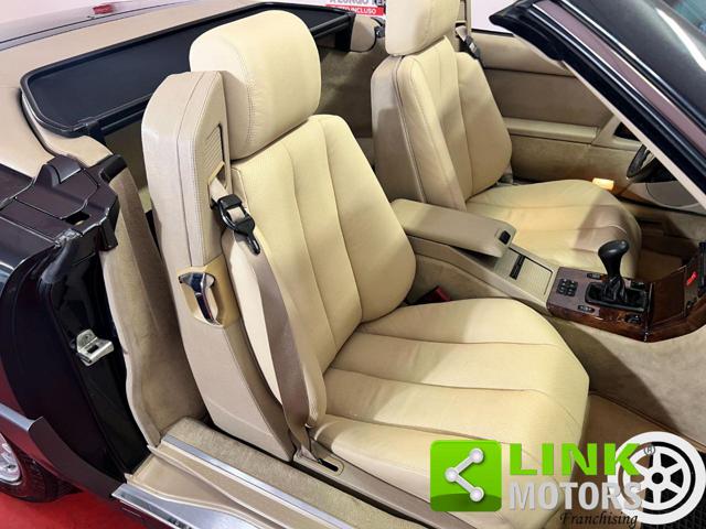 MERCEDES-BENZ SL 300 usata, con Lettore CD