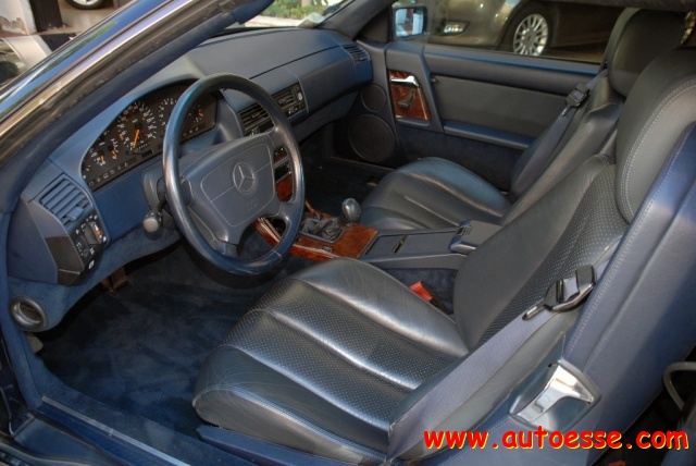 MERCEDES-BENZ SL 300 usata, con Boardcomputer