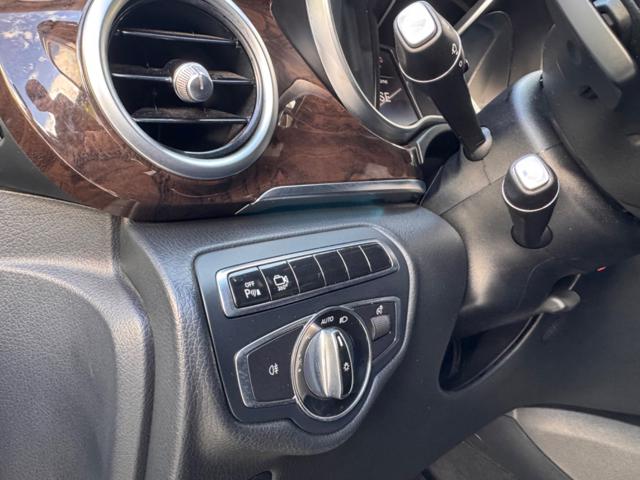 MERCEDES-BENZ V 250 usata, con Luce d