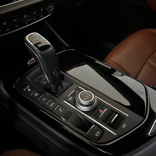 MASERATI Levante usata, con Touch screen