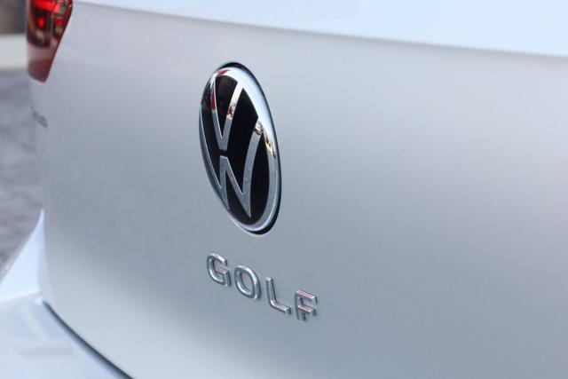 VOLKSWAGEN Golf usata, con Riscaldamento ausiliario