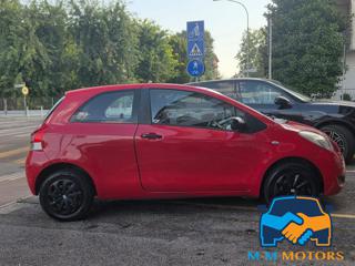 TOYOTA Yaris usata, con Airbag laterali