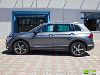 VOLKSWAGEN Tiguan usata, con Boardcomputer