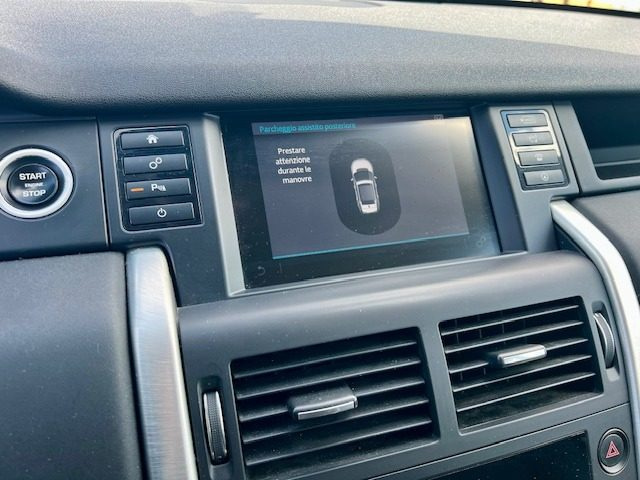 LAND ROVER Discovery Sport usata 21