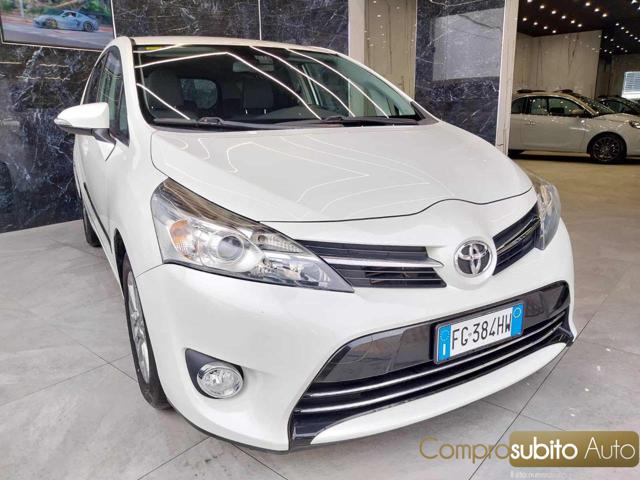 TOYOTA Verso usata, con Alzacristalli elettrici