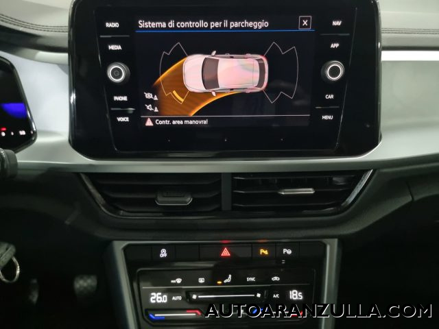 VOLKSWAGEN T-Roc usata, con Sedile posteriore sdoppiato