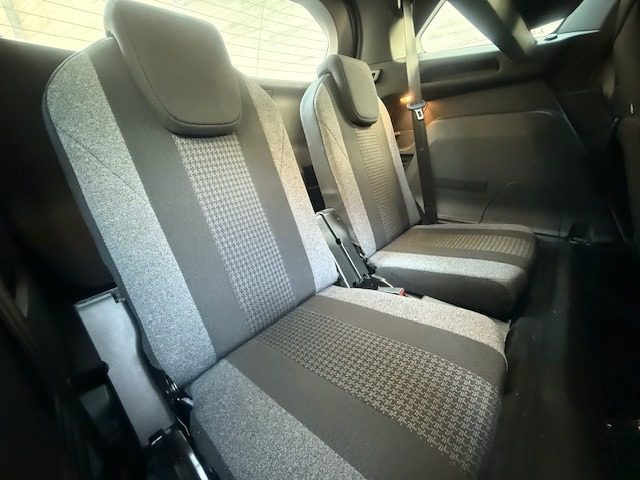 PEUGEOT 5008 usata, con Servosterzo