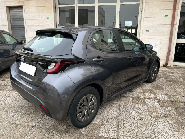 TOYOTA Yaris usata 4