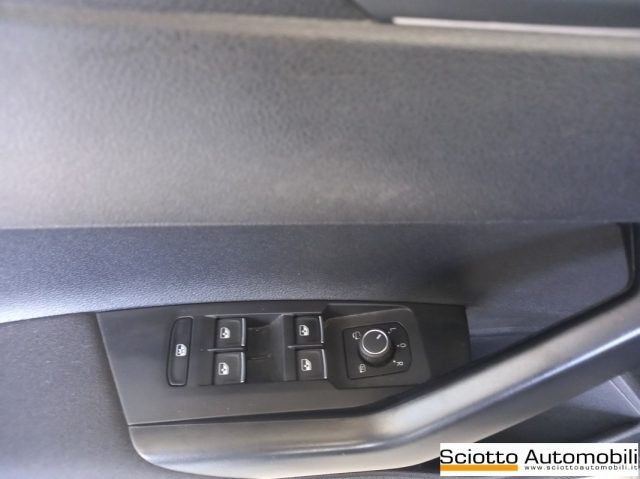 VOLKSWAGEN Taigo usata, con Fendinebbia