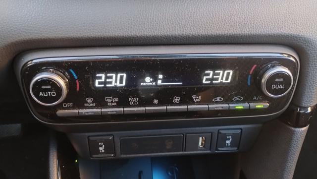 TOYOTA Yaris usata, con Vivavoce