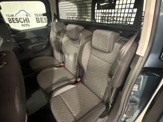 OPEL Combo usata, con Touch screen