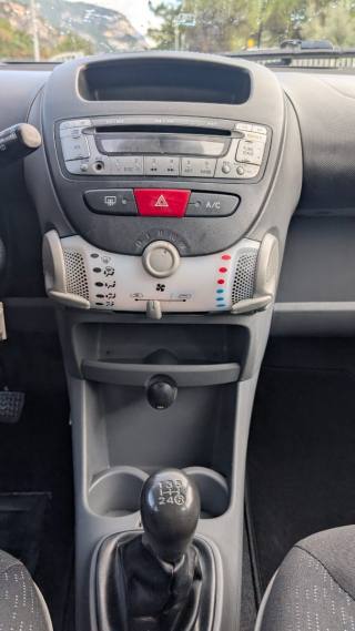 PEUGEOT 107 usata 11