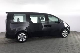 HYUNDAI Staria usata 2