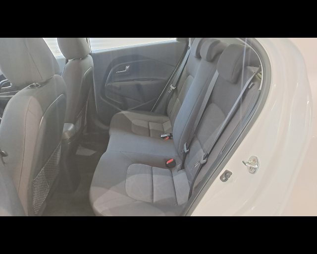 KIA Rio usata 26