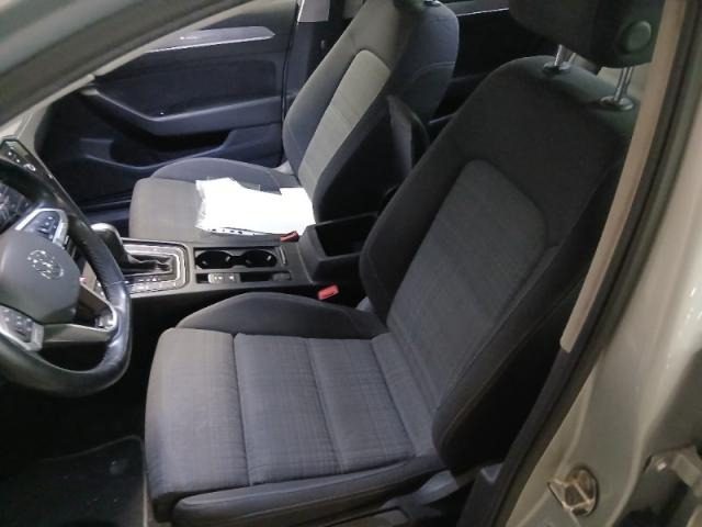 VOLKSWAGEN Passat Variant usata, con Autoradio