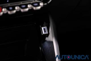 PEUGEOT 2008 usata, con Sensore di pioggia