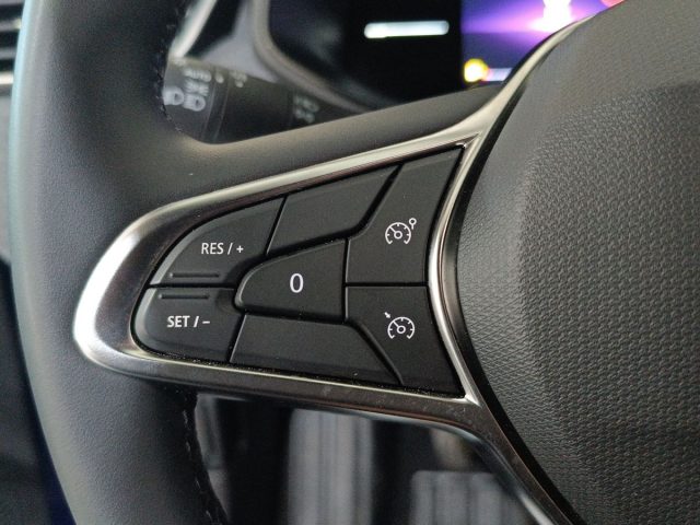 RENAULT Clio usata, con Sensori di parcheggio posteriori