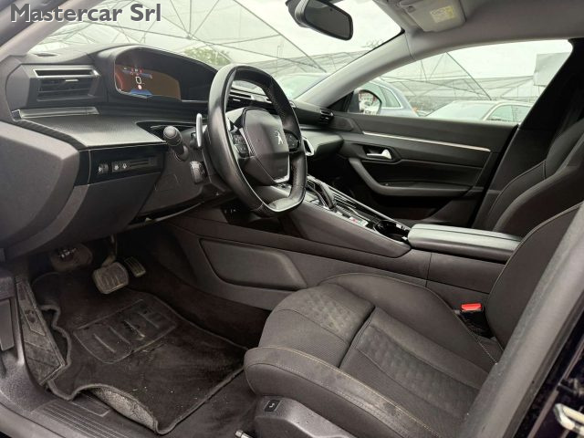 PEUGEOT 508 usata, con USB
