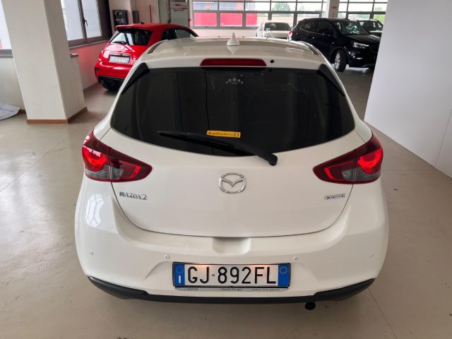 MAZDA 2 usata, con Fari LED