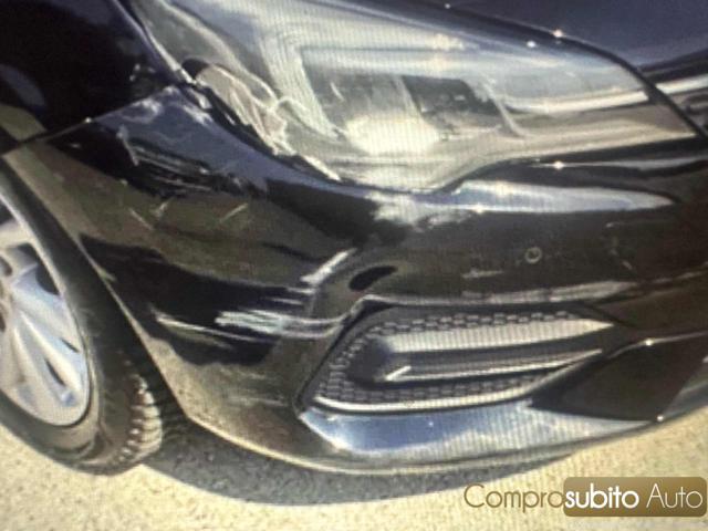 OPEL Astra usata, con Telecamera per parcheggio assistito