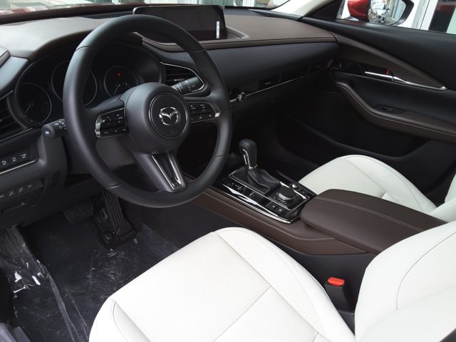 MAZDA CX-30 usata, con Autoradio