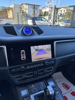 PORSCHE Macan usata, con Fendinebbia