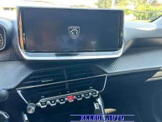 PEUGEOT 208 usata, con Sedile posteriore sdoppiato