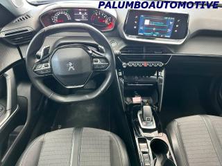 PEUGEOT 2008 usata, con Leve al volante