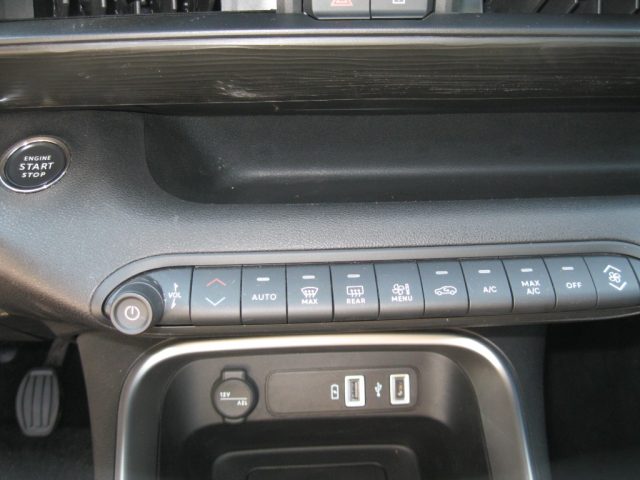 JEEP Avenger usata, con Volante multifunzione