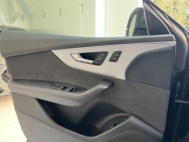 AUDI Q8 usata, con Bracciolo