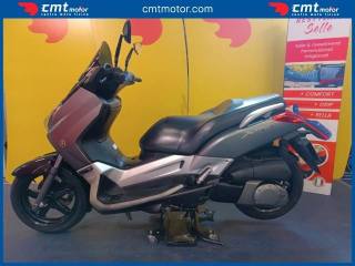 YAMAHA X-Max 250 usata 2