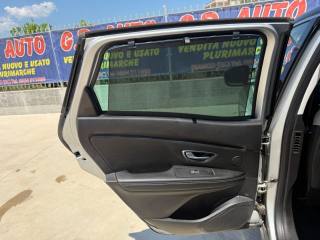 RENAULT Scenic usata 23