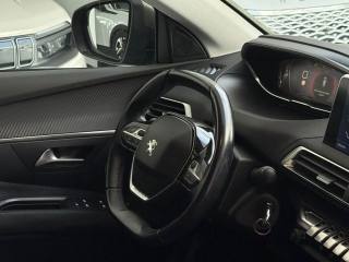 PEUGEOT 3008 usata, con Climatizzatore