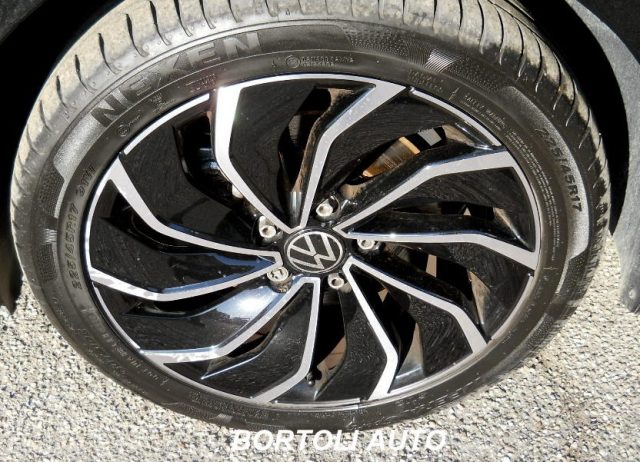 VOLKSWAGEN Golf usata, con Controllo trazione