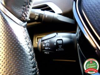 PEUGEOT 3008 usata, con Leve al volante