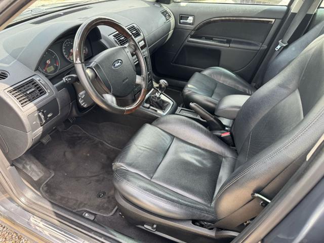 FORD Mondeo usata, con Autoradio